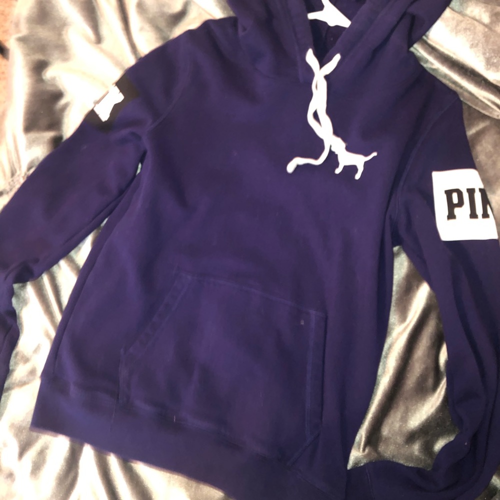 Women’s M VS PINK Purple Hoodie